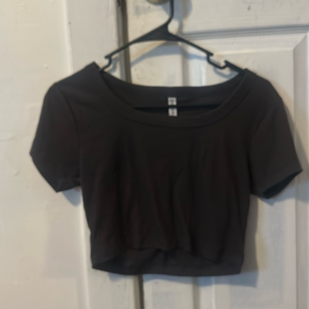 Crop top never worn